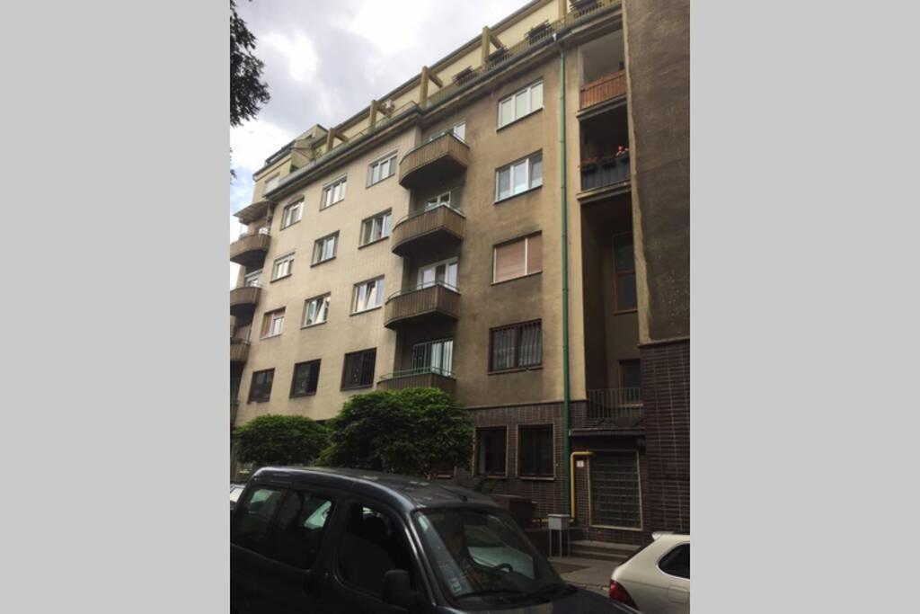 A Cosy Studio In The City Centre 브라티슬라바 외부 사진